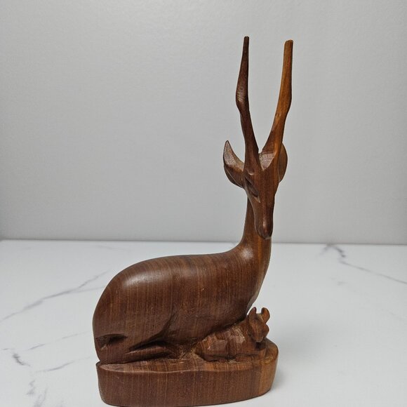 Hand Carved Wood Gazelle Sitting Down - Picture 1 of 6